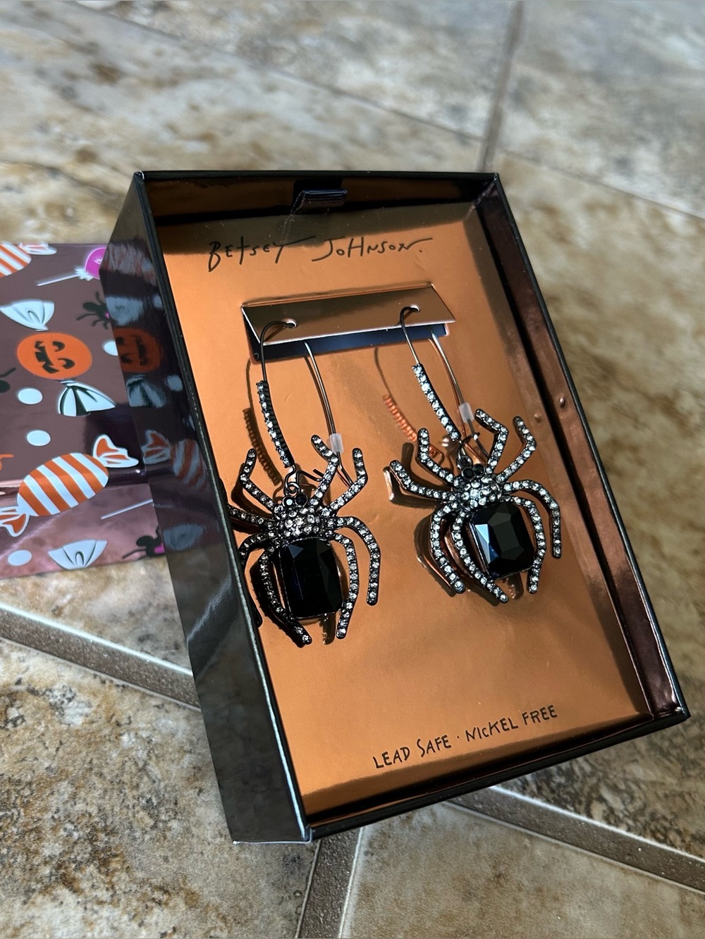 Betsey Johnson Black Crystal Spider Shepherd Hook Dangle Earrings Halloween Goth - Picture 1 of 8